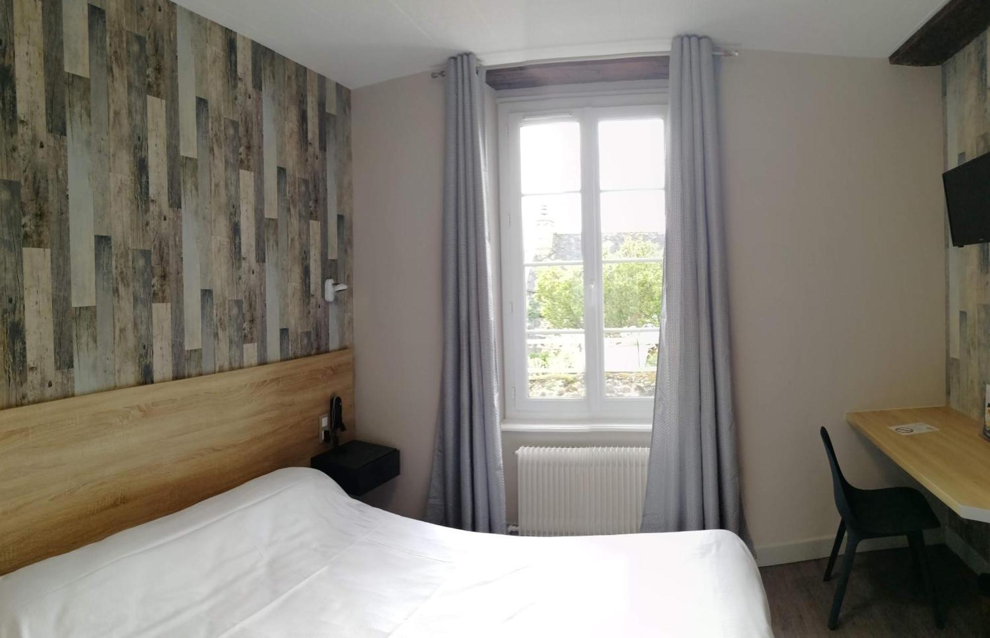 Contact Hotel - Hotel Le Lion D'Or Lamballe Exterior photo
