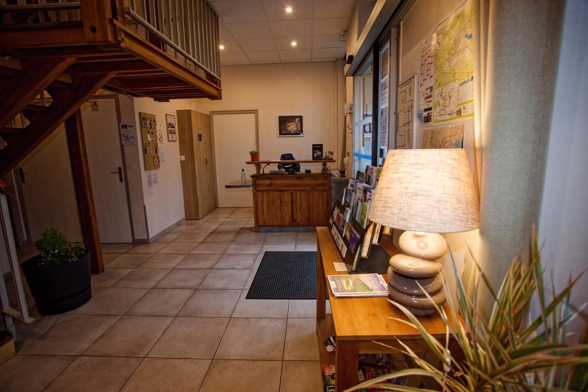 Contact Hotel - Hotel Le Lion D'Or Lamballe Exterior photo